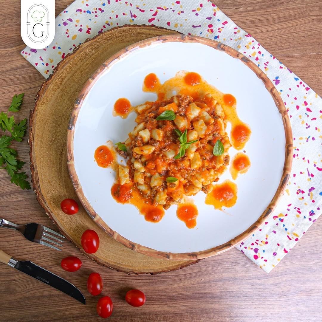Por Que o Seu Cérebro Precisa de Um Almoço de Verdade? A Ciência por Trás da Alta Gastronomia